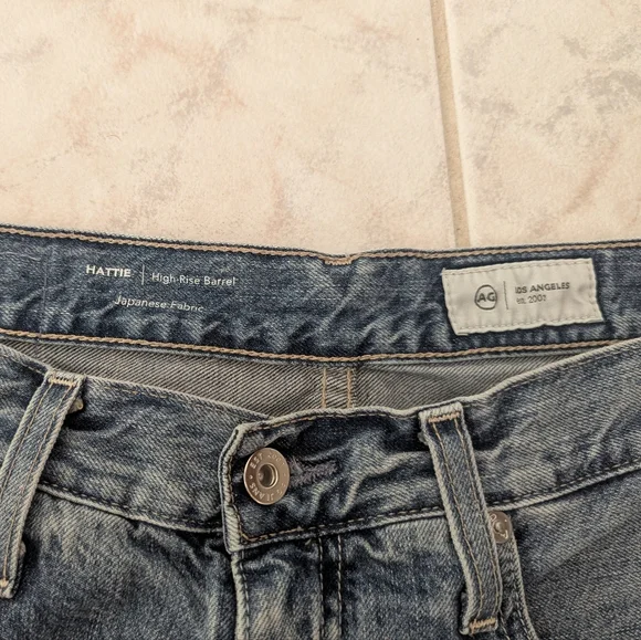AG Hattie High Rise Barrel Jeans - Size 30 - Picture 3 of 5
